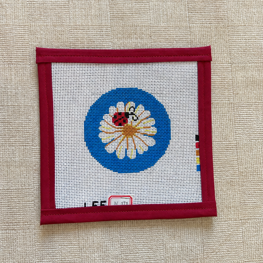 Ladybug on a Daisy 3" Round