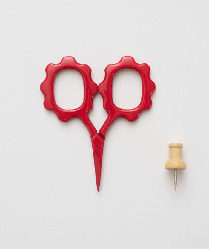 Red Scallop Scissors