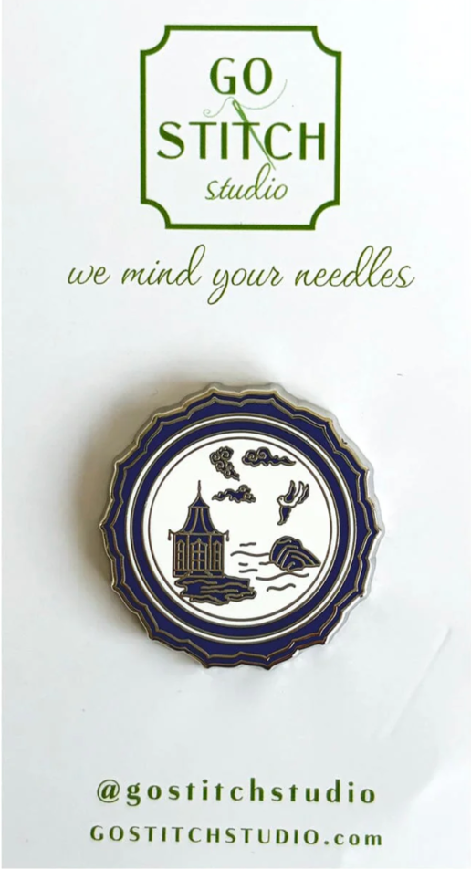 Blue Canton Plate Needle Minder